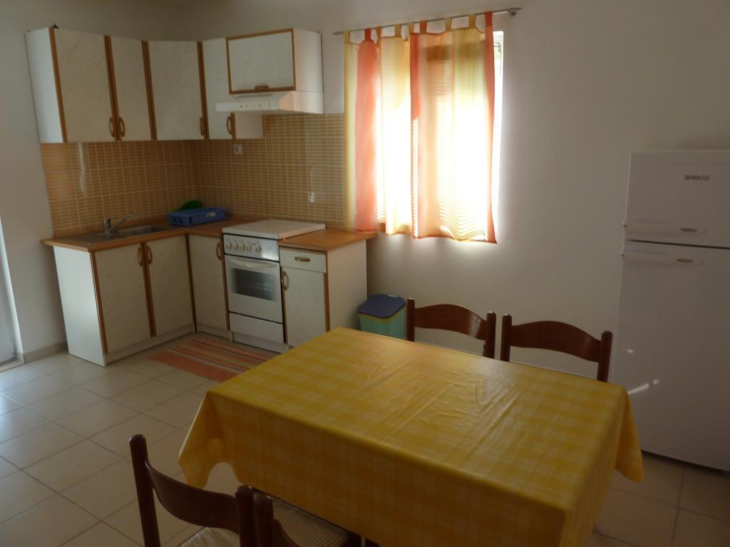 Apartment Nevena ベティナ エクステリア 写真