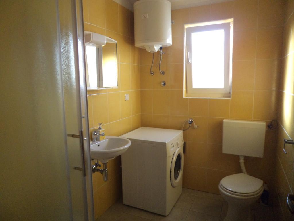 Apartment Nevena ベティナ エクステリア 写真