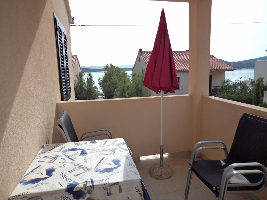 Apartment Nevena ベティナ エクステリア 写真